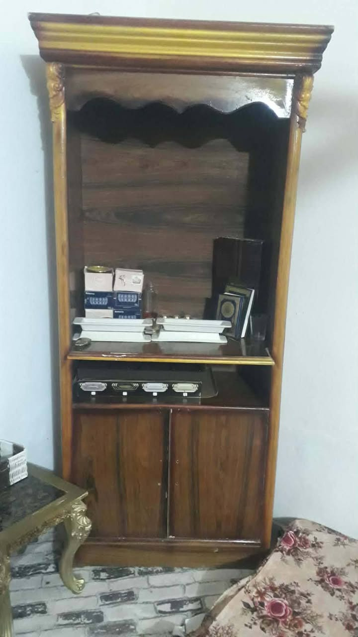 للبيع غرفه نوم سوكي سعر ٥٥٠ وبيه مجال ع خاص 
*********** للإستفسار 
مكانه رمادي
