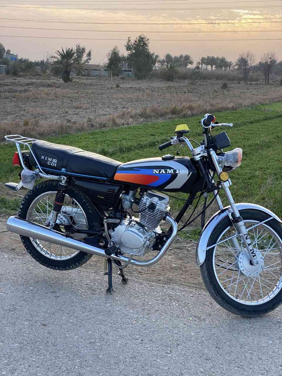 سلام عليكم نامه امتياز موديل 25لبيع او مراوس شعندك نزل شلعه ومعدل خير من الله  سعر600وبيهه مجال قليل لرقم***********
/مكاني ديالى بعقوبه بل رحمه
