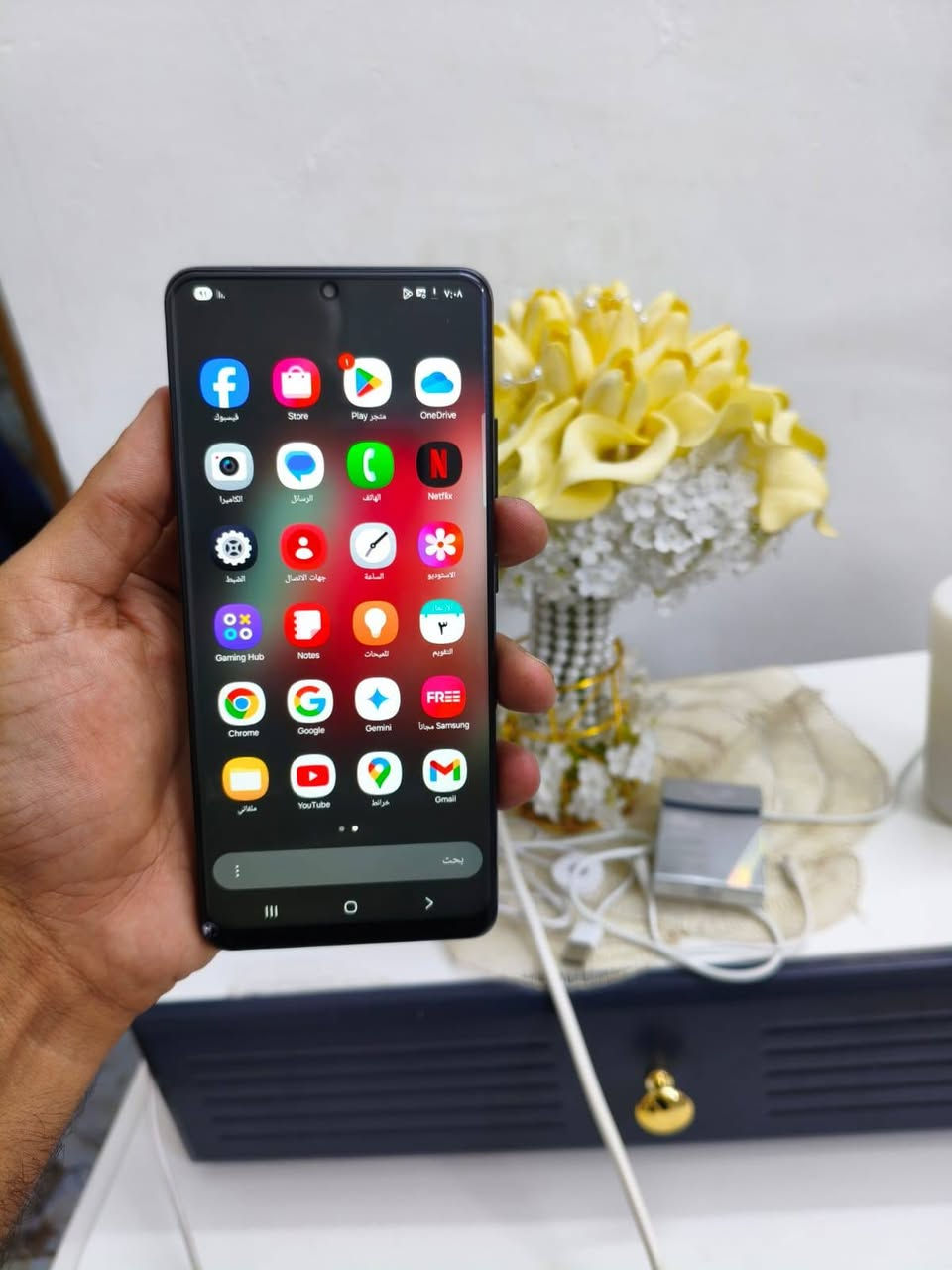 سلام عليكم شباب من رخصه الادمن المحترم  عندي جهاز S21 Ultra 5G للبيع 🫡
✅️ كلكسي S21 Ultra 5G شرق اوسط
جهاز مبدل شاشه اصليه وكاله فقط ولسماعه مال اتصال واكفه
ذاكرته 256 ولعشوائيه 12
بطاريته 5000 ملي امبير
ببجي 60 فريم
جهاز سعره بل سوك 400 الف اني رايده 250 وبي مجال بسيط 

مكاني بغداد حسينيه مال راشديه ***********
متواجد وتساب فقط❤️
