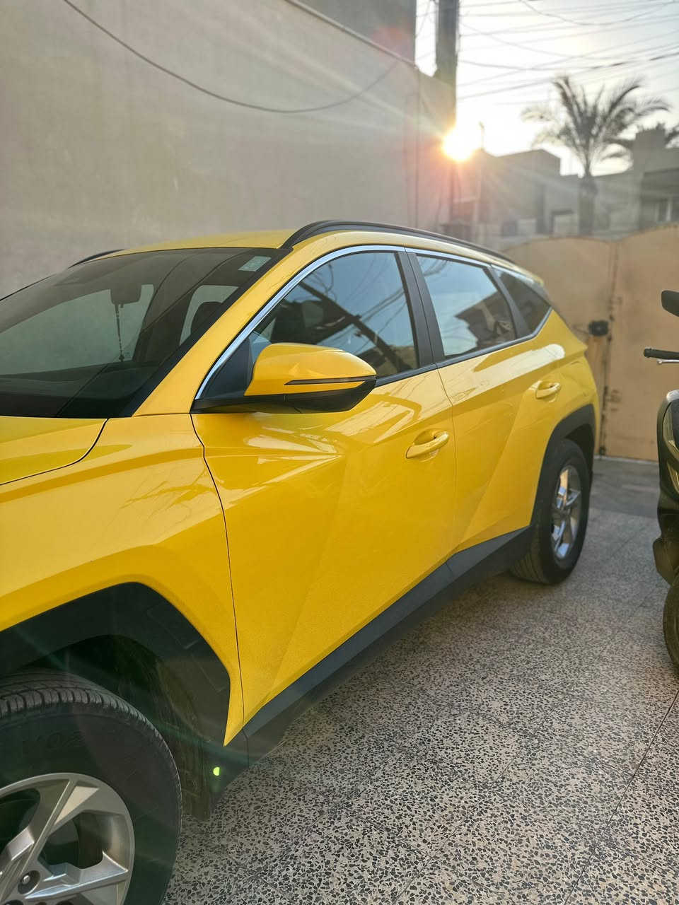 هونداي توسان 2022
• الفئة: GDI – فل أوبشن
 • المحرك: 4 سلندر – 2500 سي سي
 • الممشى: 27,000 كم (حقيقي)
 • الاستيراد: أمريكا
 • الصبغ: صبغ عام بأمريكا فقط
 • الحوادث: خالية من الحوادث
 • القطع: لم يتم تبديل أي قطعة
 • الداخل: قماش
 • المقاعد: 5 ركاب
 • التسجيل: بغداد خصوصي
للاستفسار *********** اتصال فقط
