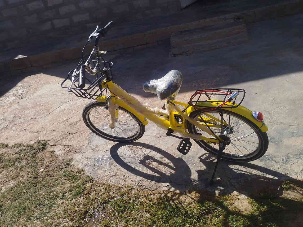 سلام عليكم بايسكل حجم 18 استخدام يوم واحد بايسكل جديد حيل نضافه فول ورايد ابيعه سعر  85 وبي مجال مكاني جزيرت لخالديه قرب مدرست عمل شعبي ***********👉 ال ستفسار
