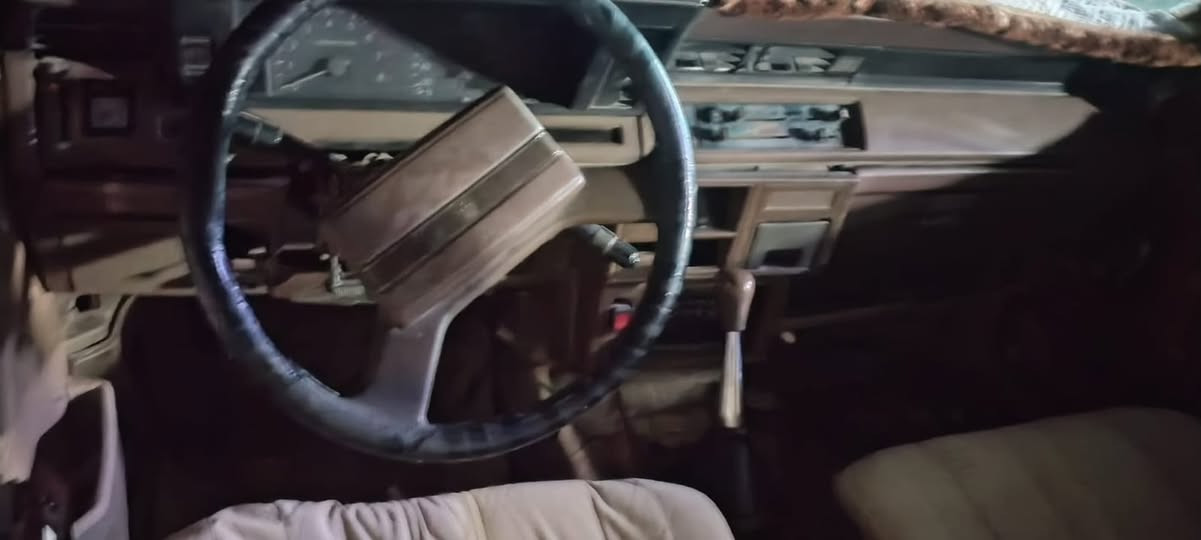 سوبر 85 مكينه اصليه  بيها اثر بخار الكير شرط الابواب والتكم ما بيها صبغحتى راديتر مال تبريد بيهاا مراوس ترهم رقم ***********
