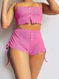 أجمد تشكيلات • ملابس • جديد