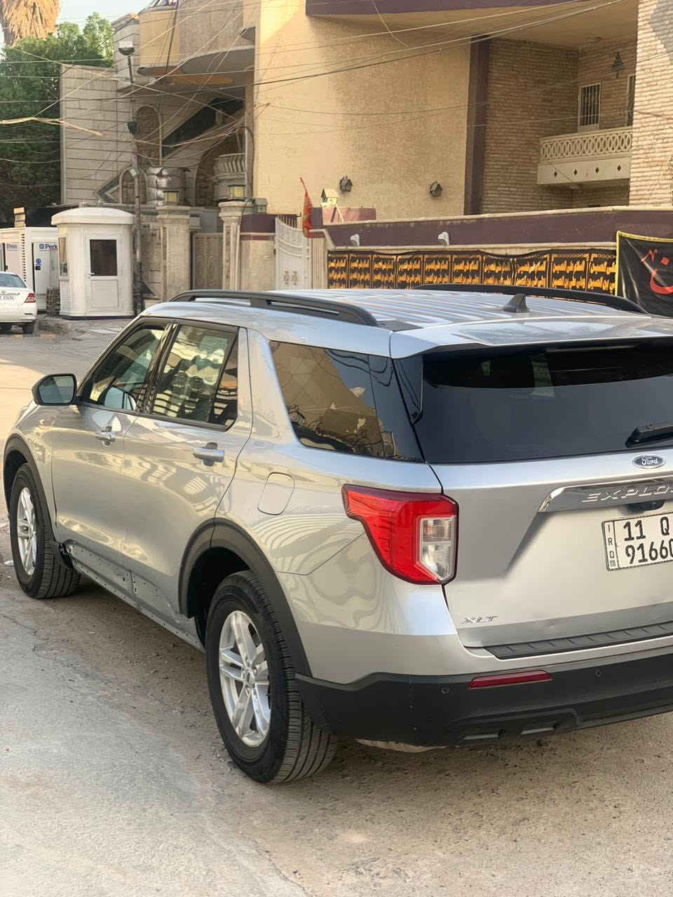 ‏‎‏‎فورد اكسبلورر  Ford Explorer
‏‎‏‎وراد أمريكي. بدون ايرباك فقط البردات

‏‎‏‎الموديل. 2023

فئة. XLT

حجم المكينه  V4/2300T

‏‎‏‎اللون  فضي  رصاصي

‏‎‏‎المسافه المقطوعه 40 الف

‏‎‏‎ضرر السيارة : جاملغ امامي مصلح نفسه البلادي وصور الحادث مرفقة بالمنشور 

‏‎‏‎المواصفات 

‏‎‏‎- بصمة تشغيل 

‏‎‏‎- بصمة أبواب 

‏‎‏‎-تشغيل عن بعد 

‏‎‏‎-ترحيب عند الاقتراب 

‏‎‏‎-كشنات مخمل

‏‎‏‎- رادار جانبي 

‏‎‏‎-رادار امامي 

‏‎- رادار خلفي 

‏‎‏‎- شاشه كبيره تدعم نظام الأبل كار باي ونظام الاندرويد 

‏‎-تدفئة ستيرن 

‏‎-گير ماوس

‏‎-اوتو هولد 

‏‎-اوتو ستوب 

‏‎-هندبريك بصمه 

‏‎-٧وضعيات قياده 

‏‎‏‎- ستيرن بحركه كهربائيه 

‏‎‏‎- تبريد مركزي 3 قطع

‏‎‏‎- بگ لايت LED 

‏‎-صندوق كهربائي 

‏‎‏‎- كود باب 

‏‎‏‎-كرسي السايق والراكب بحركه كهربائيه

‏‎‏‎-تحكم ستيرن جهتين 

‏‎‏‎-تحديد سرعه 

‏‎‏‎-مانع انزلاق 

‏‎‏‎-ليد نهاري

‏‎‏‎-كامره خلفيه دواره 

‏‎‏‎باقي المواصفات المعروفه 

‏‎‏‎السعر  $240 ورقة وبيها مجال للشراي

‏‎‏‎رقم السياره بغداد ثاني يوم اروح احول وياك 

‏‎‏‎موقع  السيارة بغداد 

‏‎‏‎للأستفسار. ***********
