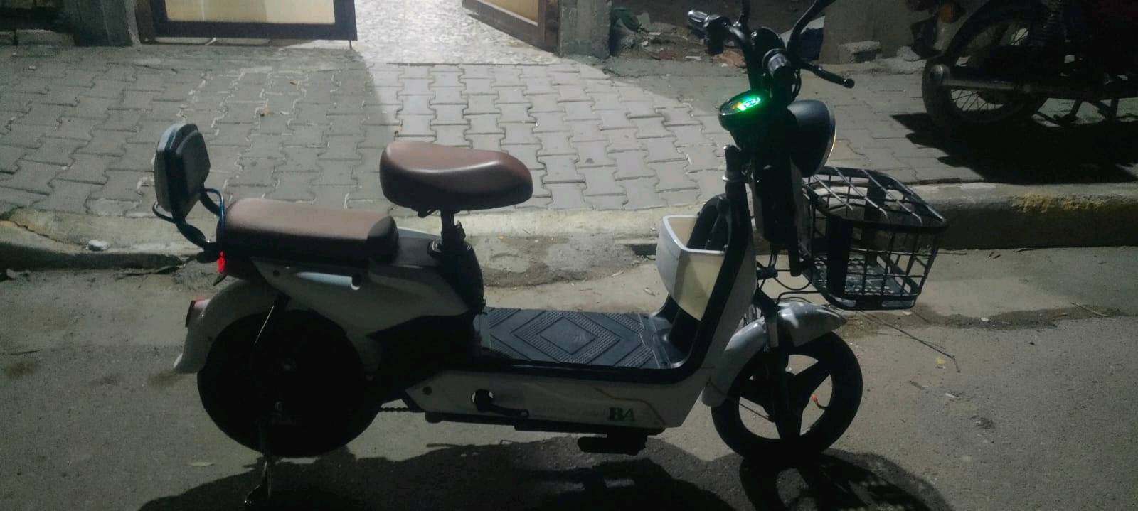 دراجة شحن حجم 14 اخت الجديد تحمل فوك 80كيلو السرعة 40 حقيقي السعر 300 الف بيهة مجال قليل المكان حسينية الراشدية 