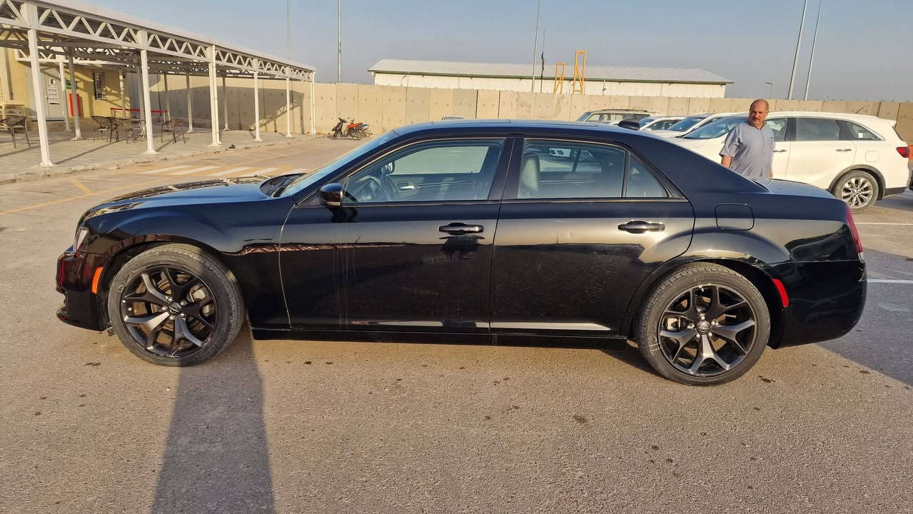 كرايسلر اوباما موديل 2023
فول مواصفات 
حره بدون رقم  تسجل اي محافظه
حادث جاملغ وبنيد ايرباك طاك 
السعر 250 ورقه
العنوان بصرة
هاتف ***********
