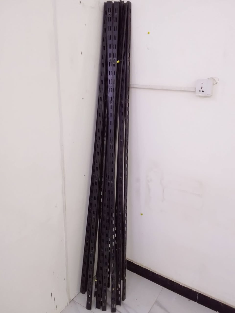 اسلام عليكم رفوف مال محلات للبيع نضيفات جدا مال أسواق العنوان الوشاش رقم الهاتف ***********
