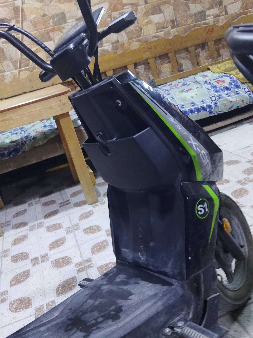 السلام عليكم دراجه شحن جديدة استعمل قليل السعر 300 وبيها مجال المكان حي الإعلام  ***********
