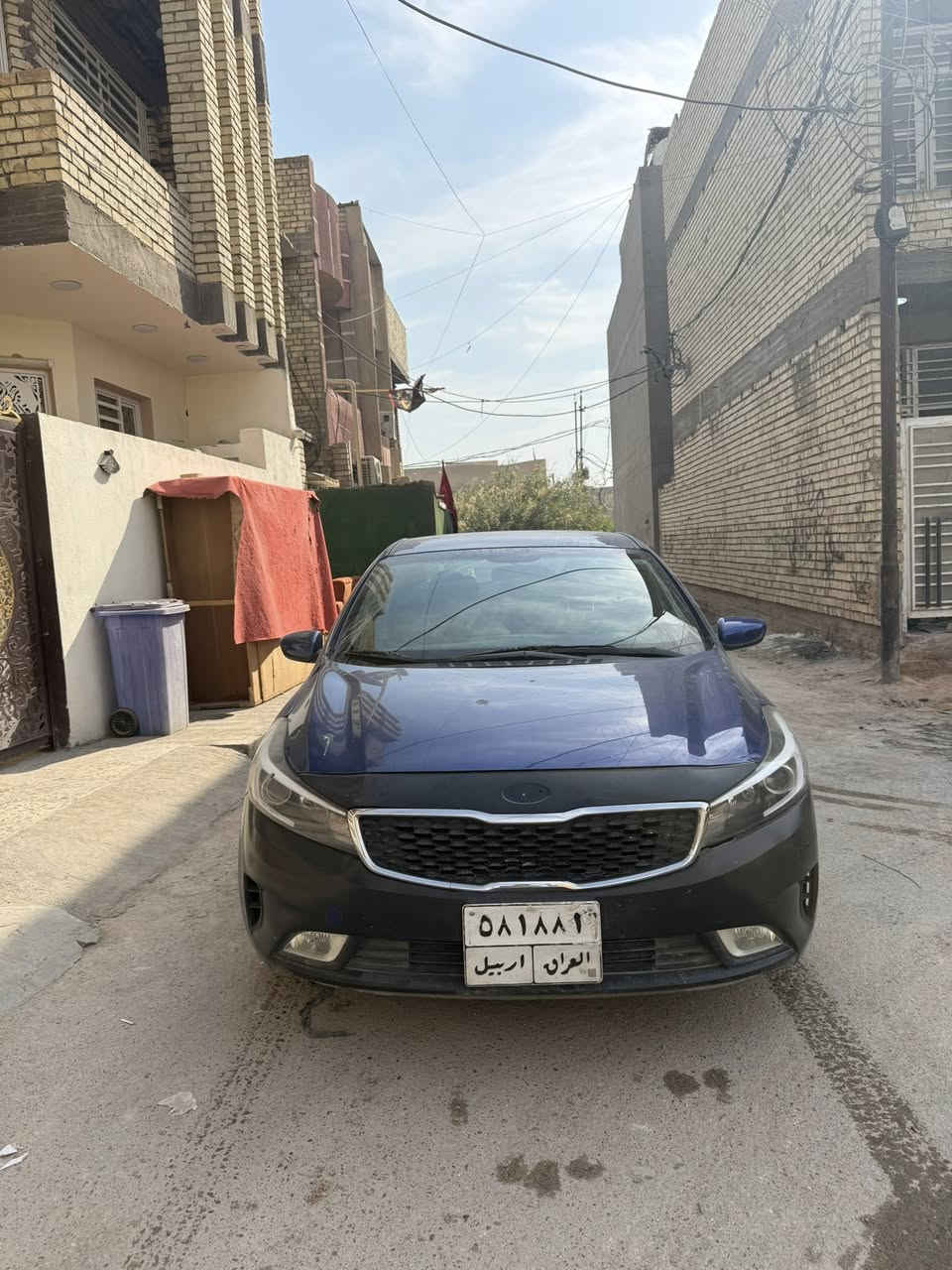 سلام عليكم فورتي 18 حادثها جاملغ وباب عكس السايق بيها منضوت غاز  بيها نقوصات وطخات  موضحه بل فيدو مكان السياره بغداد المنصور ***********
