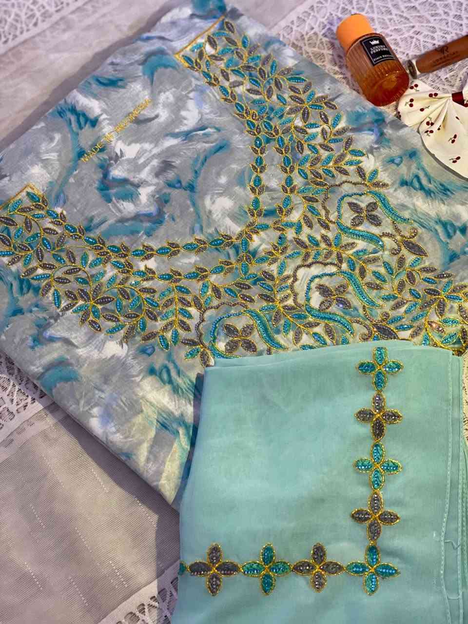 بنات مخاورٓ اماراتيٓ حريرٓ مفصلٓ السعر 17فقط
توصيل بغداد والمحافظات 5الاف فقط 
للحجز والاستفسار ع واتساب او لخاص ***********
