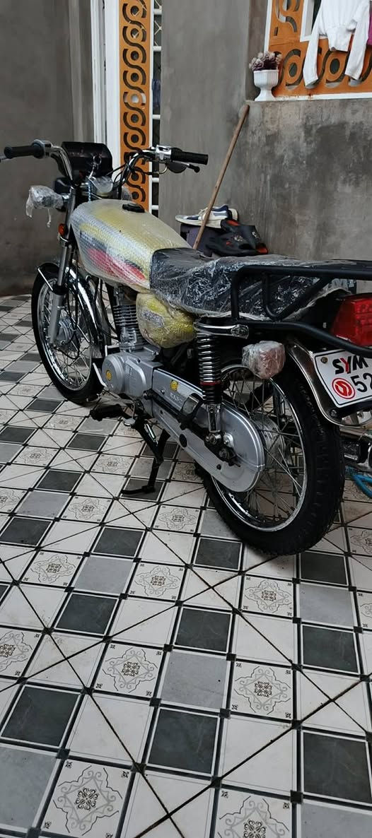 سلام عليكم ربعه كير لبيع مديال 21دراجه نضيفه مكينه مامفتوحه شلعه قويه متياز وراق نضيفات وكابسهن كبس مو حراري يعني ينفتحن سعر خاص واني خادم


**إذا كنت صاحب هذا الإعلان وتريد حذفه لأي سبب، رجاءا أرسل رسالة إلى الدعم الفني**