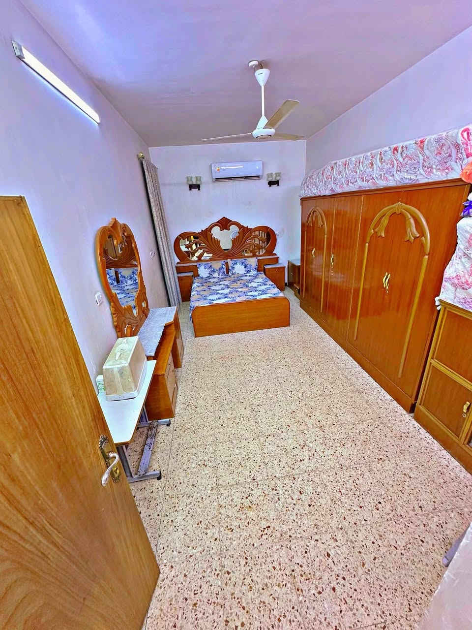 للبيع للبيع
للبيع للبيع 

بيت وحتين سكنيه 
مساحه 150 متر 
واجه 7.50 نزال 20 
كل طابق يحتوي غرفتين نوم 🛌 صحيات 
مدخلين ستقبال مطبخ هول 
الموقع الغزالية الهياكل. بل مثلث 
بسعر مناسب 
هاتف ☎️ ***********

#للبيع_عقارات_الغزالية #عقارات_نجمة_الغزالية #الغزالية #بيع #وشراء #منطقة_الغزالية 
#عقارت_حي_الجامعه #عقارات_العامريه #عقارات_القادسية #عقارات_المنصور #عقاراتي #ستثمار
