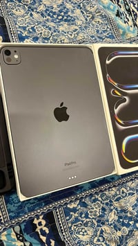 ايباد M4 • ٢٥٦ • ١١ انش
