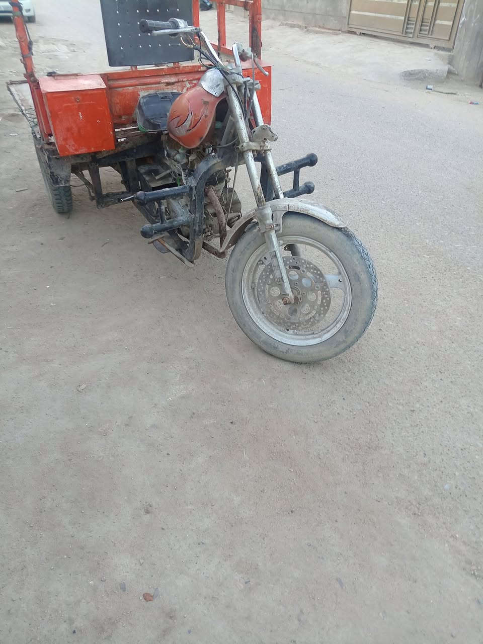 MTR
400 وبيه مجال بصيط الشراي يتصل ***********
مكلف بل نشر
ابي الخصيب باب اطويل
