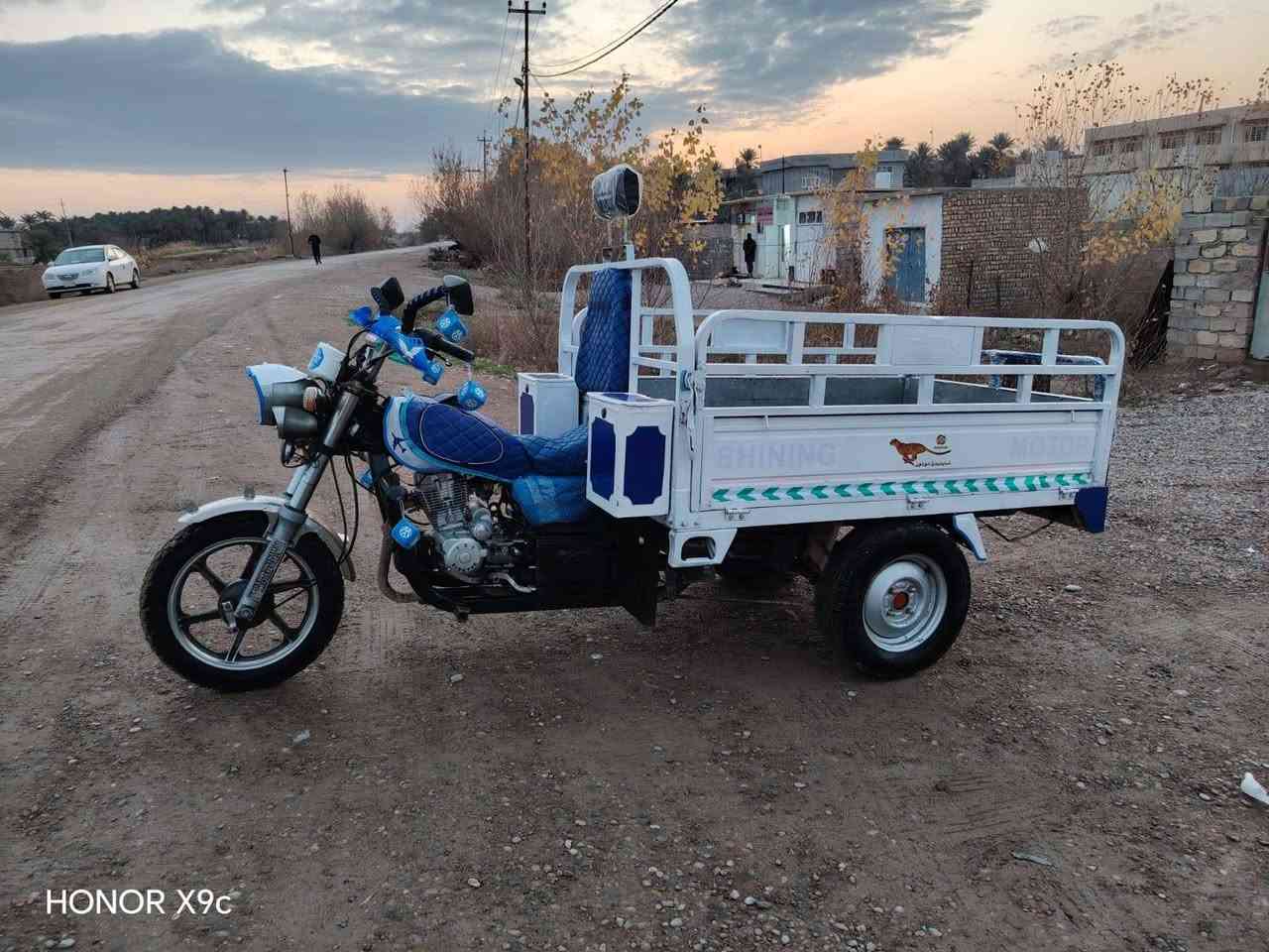 السلام عليكم ستوته ام الطير موديل ٢٣ دبل محجر عالي مكفولا كفالا عامه شرط مابي اي نقص محرك مكفول ركبه شرط أوراق كاملا مابيه اي نقص ستوته نضيفه تايرات ويالا جديد
*********** سعر مليون و٤٠٠ بيه مجال،
