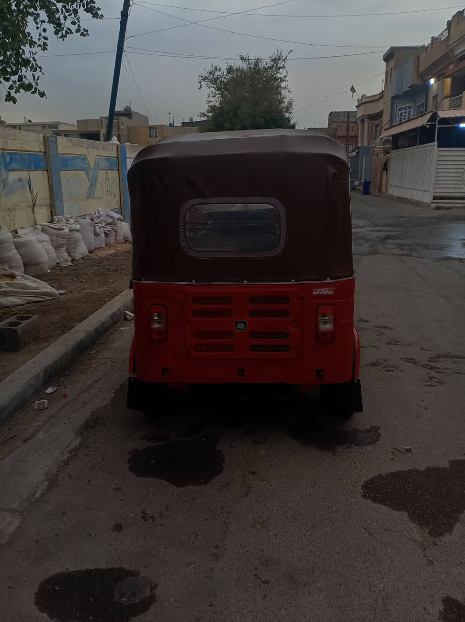 السلام عليكم تكتك البيع موديل 2018مرقم بسمي تحويل ثاني يوم  مكاني بغداد الشعب شارع  الصحه  السعر 5500وبيه مجال معمره تعمير جديد الرقم ***********
