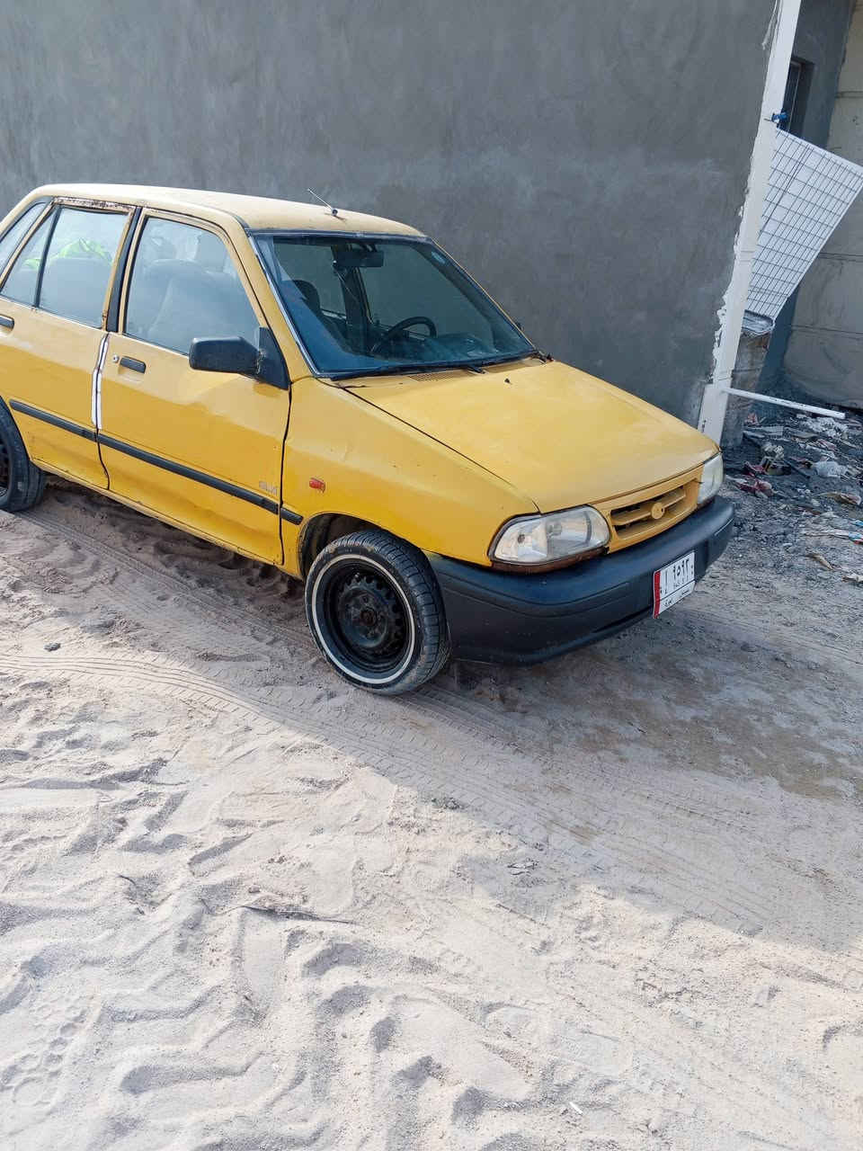 السلام عليكم سايبه مديل 2010 سياره بدي حلو وبي شوفه حلوه برانكيتات نضاف. محراك حلو  يشهد الله داوم بل بصره يوميه روح وجي امشي كله 90 حدايه والله قبل سبوع ودبلات هم تايرات جداد ابو الخطه نضاف حته سبير بيها. رقم سياره ميسان وراعيها ماندله  تكفل عشائر سعرها 12 مكاني زبير دور ضباط رقمي ***********
