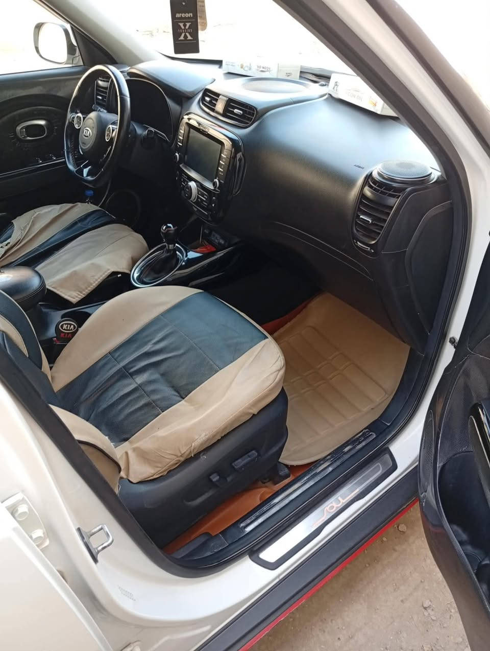 سلام عليكم  صول ٢٠١٩ امريكي  ١٦٠٠ تيربو  حادثه جاملغ خلفي اليسر او دعاميه سعر ١٢٠ بيه مجال سياره بسمنه  رقم ***********بابل   مكلف بل نشر  
 مكان سياره حي لامام علي
