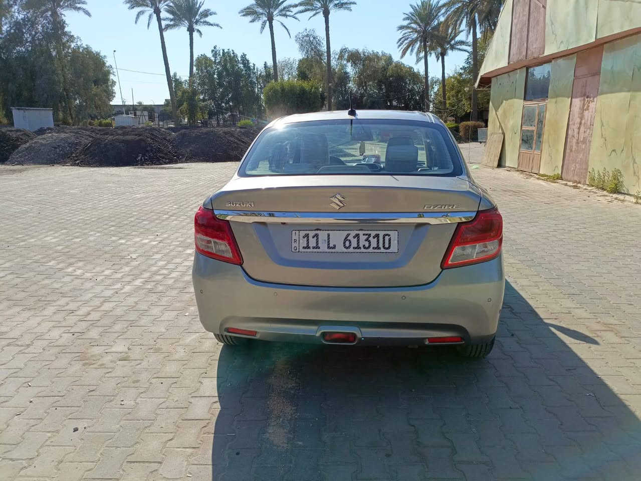 السلام عليكم 
سازوكي دزاير 2023 
زيرو ماشيه 4 الاف 
مكينه 2000 
رقم بغداد بسمي تحويل 
مباشر 
السياره فول مواصفات
فول اوتماتيك
 كير اوتماتيك
تشغيل بصمة
فتح أبواب ذكي
حساسات خلفيه 
تبريد قطعتين 
مكان السياره بغداد الكاظمية 
الاتصال 
***********
*********** واتساب
السعر 77 ورقه بيه مجال 
السياره بضمان الشركه بعده
