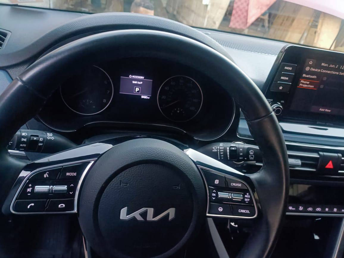 كيا سليتوز موديل 23 بدون أي ارباكات محرك 2000 دوش  فقط بارد بسيط العداد 14mالمواصفات بصمه تشغيل كراسي جلد رادار جانبي بدون لوحات للاستفسار *********** مكان السياره بابل
