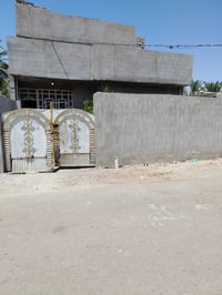 دار للبيع المساحة الكلية ٢٠٠ متر يحتوي على ٣ غرف نوم+استقبال +مطبخ +هو...