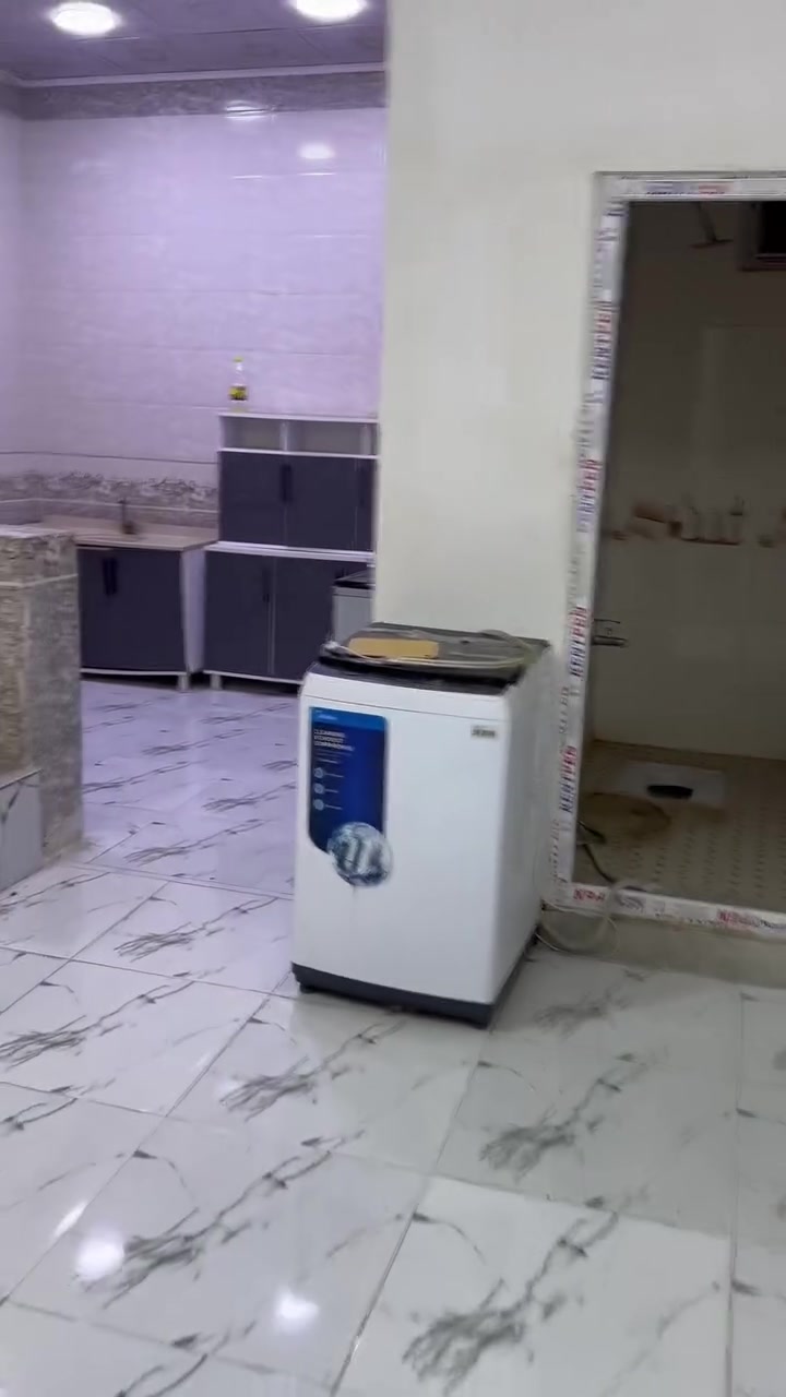 يالله السلام عليكم بيت للايجار مساحه ٥٠متر طابق ونص مؤثث الاجار دائمي   فقط قرب مجمع الانوار السكني. شارع مستشفى العباس الأهلي الاستفسار الاتصال 
***********
