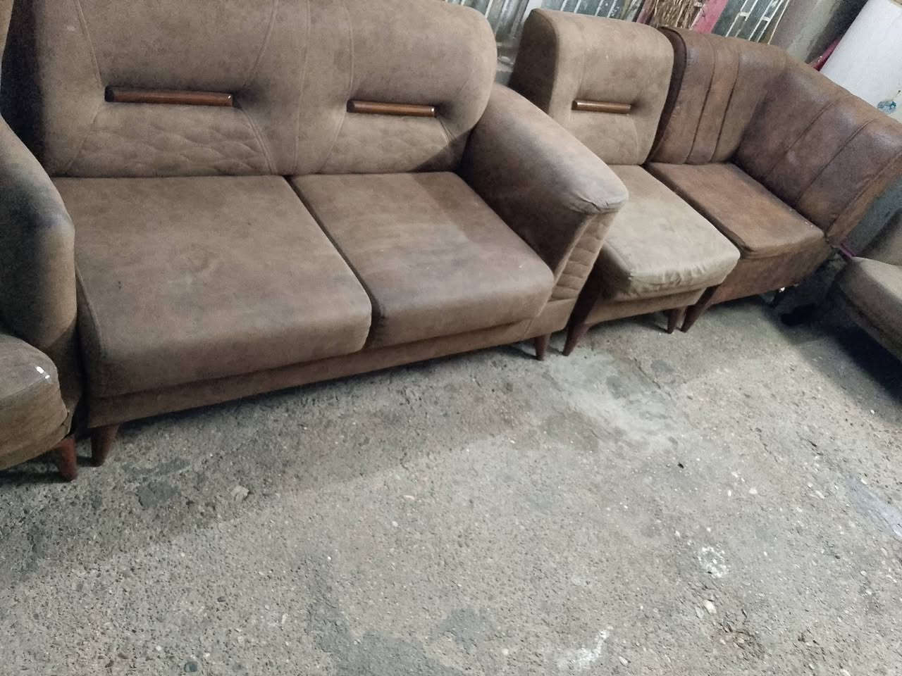 ميزه سعر 20 تخم 6 مقاعد سعر 75 كريعات ***********
