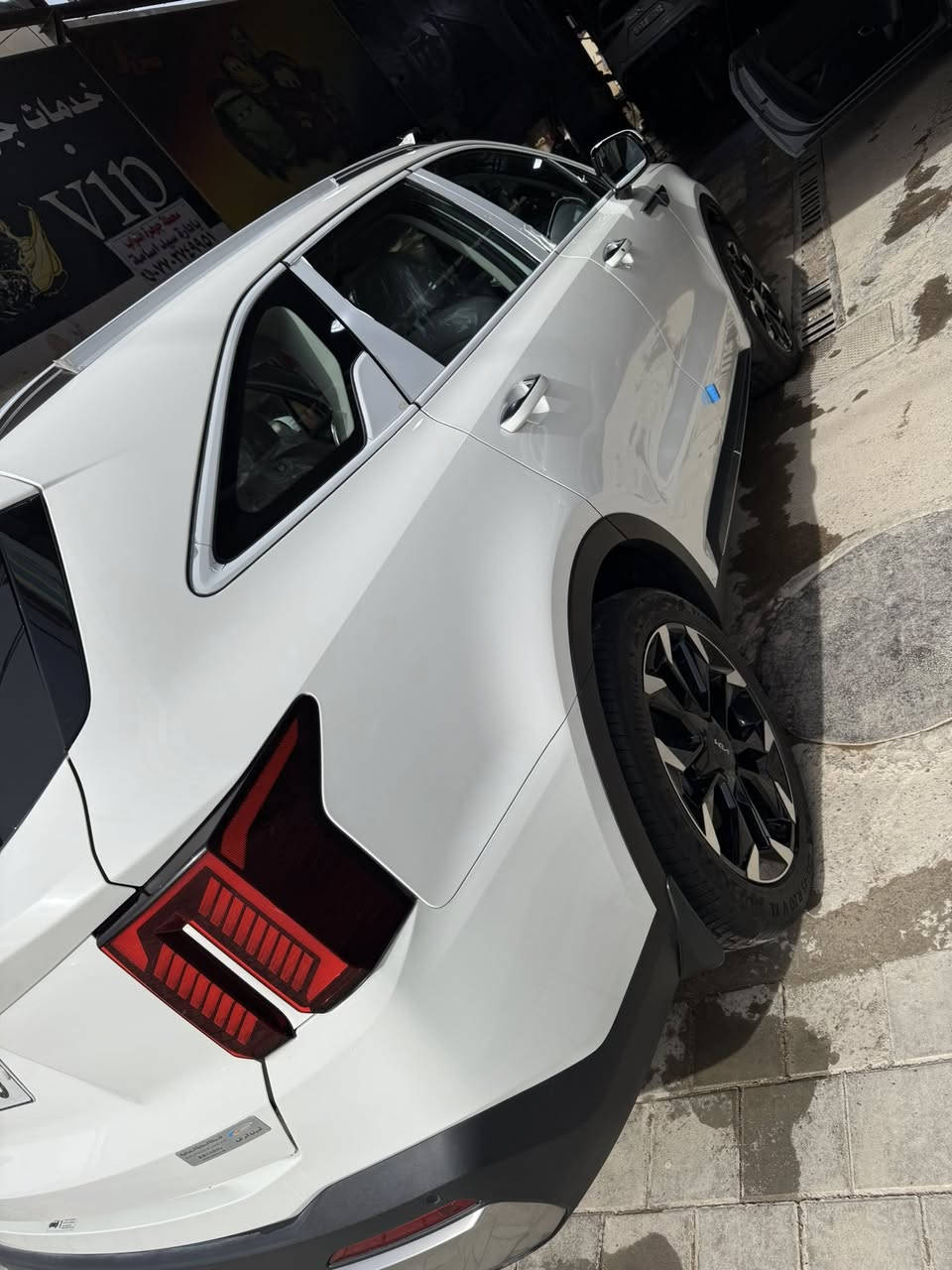 سورنتو2025 ( خـليـجـي ) بانوراما 

ضمان الشركه الدوليه ضمان خمس سنوات + اربع تبديلات دهن مجانيه 

ماشيه ١٠ آلاف  

ويل عشرين 

رقم بغداد ب سمي  ثاني يوم احولك

المواصفات  فول مواصفات اعلى فئة 

شاشه متصله 

شاحن واير ليس 

4 مودات قياده 

تحكم جهتين 

تبريد شاشه لمس 

مسجل لمس 

بصمه تشغيل عن بعد 

محرك 2500 … 4 سلندر 

شاشه كامره نفكيشن خرائط 

الباب الصندوق كهربائي  

زينون 

حساس امامي خلفي

كامره دوراره

كشنات كهرباء 

السياره ع وضع الشركه 

بيها رصعه بسيطه بالبنيد وبس 

مكان السياره بغداد 

السعر ٢٩٨ $
***********

إضافات 
ارضيات 5D 
مشبك حمايه الدعاميه
