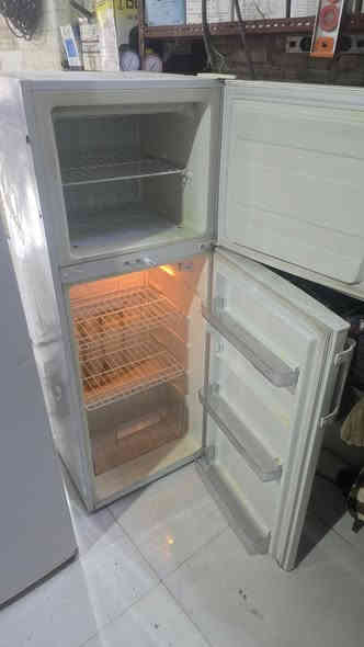 السلام عليكم 
ثلاجات للبيع 
ثلاجه 8 قدم ما مصلحة 110

ثلاجهة 10قدم شغاله فول 130
كربلاء الجاير شارع ابو طالب 
***********

