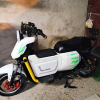 دراجه شحن نورع الدراجه F3  ملف 2000W خمسه بطاريه كبيرة دراجه تجي من شر...