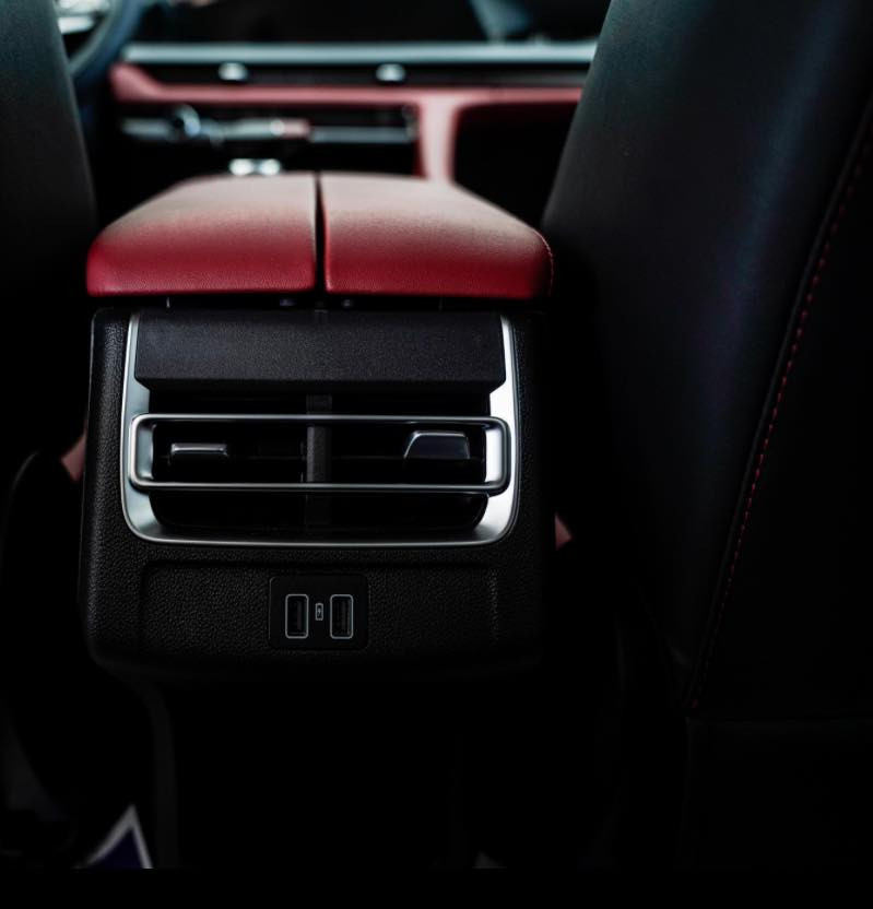 للبيع
شانجان//CS75plus//2025

اللون اسود  
ماشيه 9 الف  فقط 
جديده بدون ضربه اعلى فئه فول مواصفات
نوع المحرك 1.5T Blue Whale توربو
السعر 38 مليون
التواصل خاص


**إذا كنت صاحب هذا الإعلان وتريد حذفه لأي سبب، رجاءا أرسل رسالة إلى الدعم الفني**