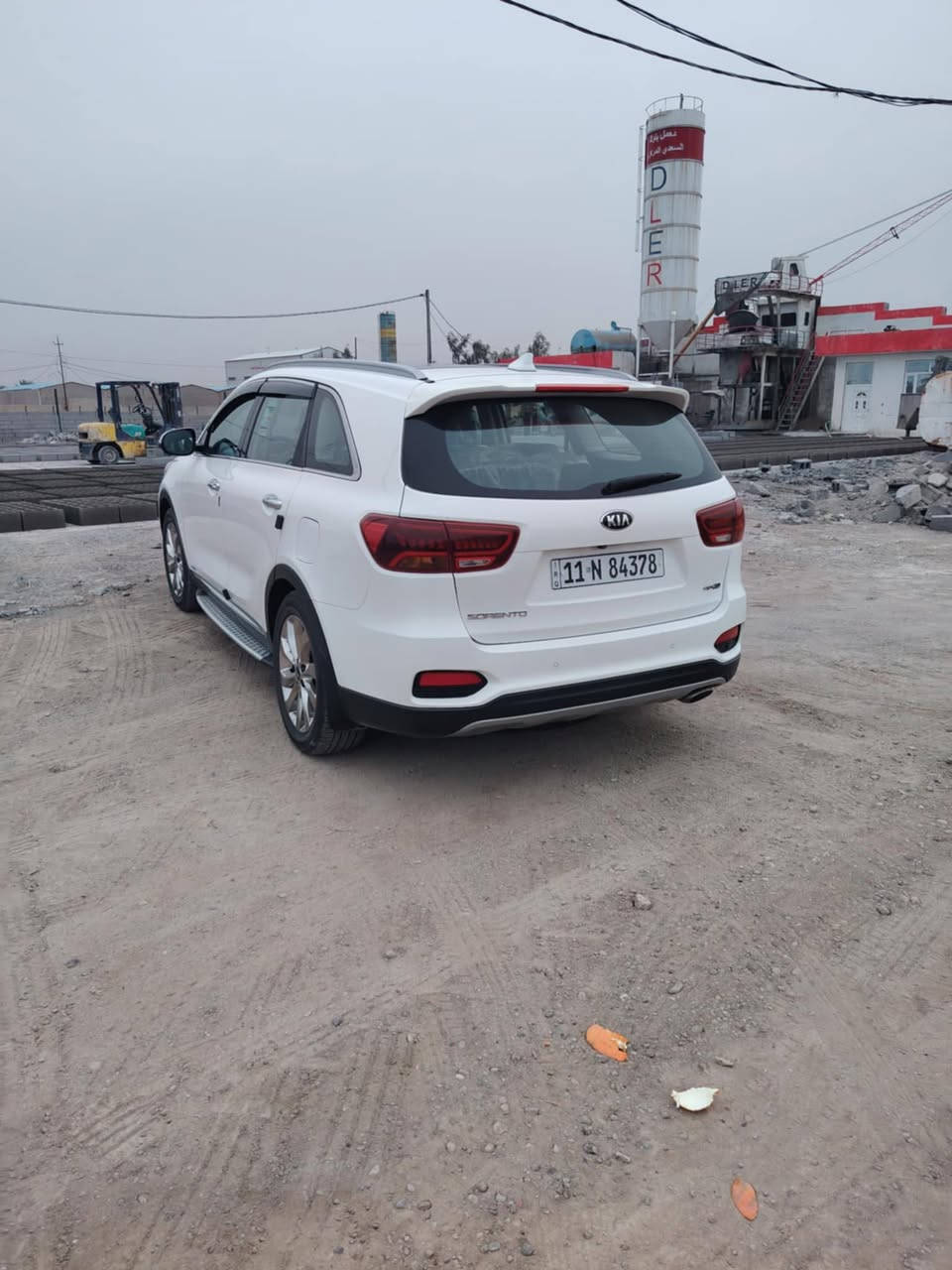 السلام عليكم 
سورنتو موديل 20 للبيع 
رقم بغداد تحويل مباشر 
فول مواصفات واحد على واحد اعلى فئة بلسورنتو (جيتي لاين) 
مكان السياره بابل
 
مكفوله كفاله عامه من بارد او شخط
مامتواجد على الفيس  
الاستفسار اكثر  على الرقم 
***********
***********
