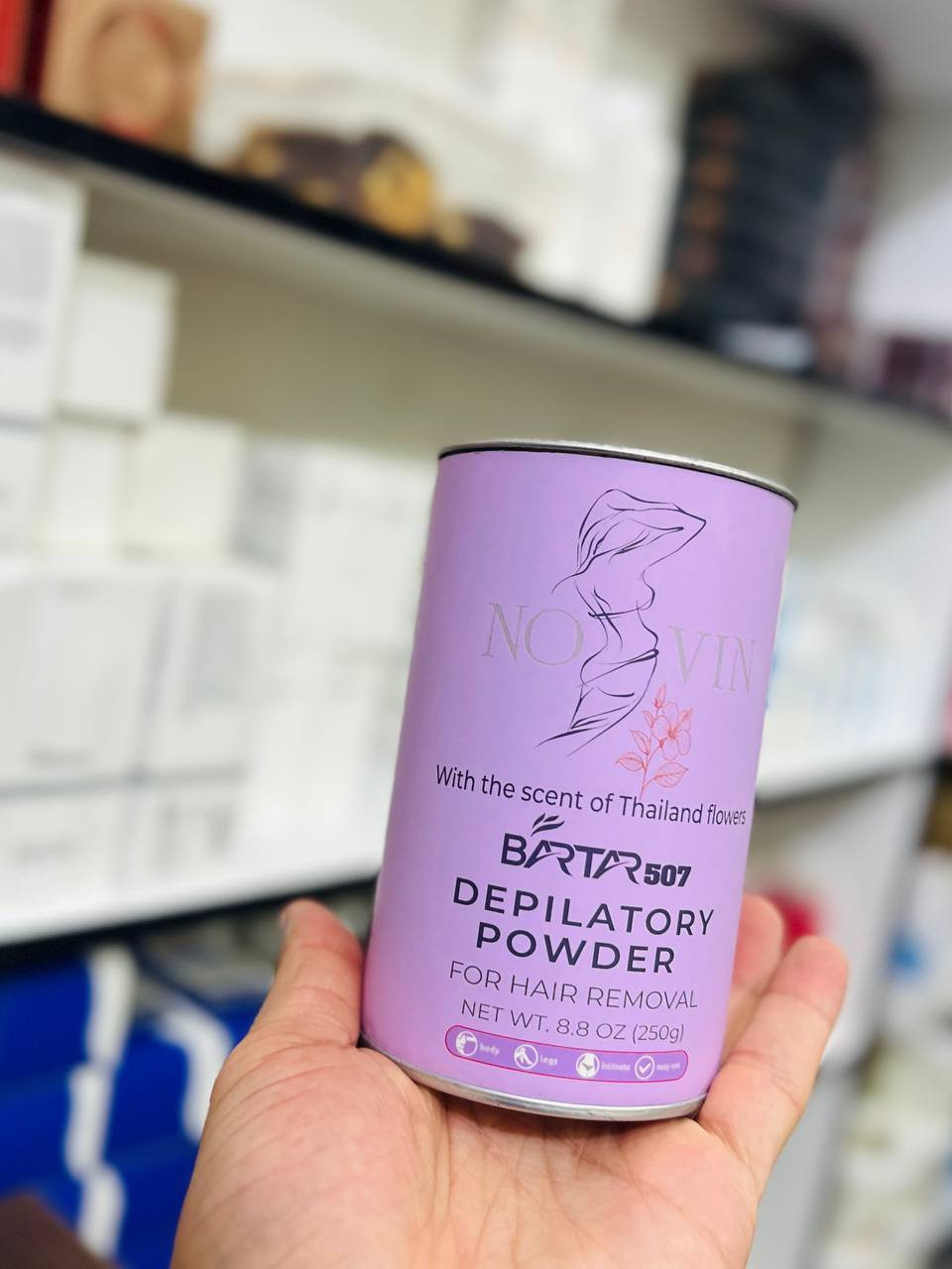 بودرة "نوفين" (NOVIN) المزيلة للشعر برائحة زهور تايلاند 💜✨
تستخدم لإزالة الشعر من الجسم ☂🫧
💜مصممة لإزالة الشعر بسرعة وفعالية، وتمنح بشرة ناعمة من أول استخدام 
💜 حل سريع وعملي لبشرة ناعمة خلال دقائق. 
💜 مناسبة لإزالة الشعر الأكثر سماكة (قد تختلف الألوان للوجه/الجسم). 
تساعد على تقليل نمو الشعر مع الاستخدام المنتظم (للمنتجات المشابهة). 
بدون ألم وطبيعية وآمنة (للمنتجات المشابهة).


**إذا كنت صاحب هذا الإعلان وتريد حذفه لأي سبب، رجاءا أرسل رسالة إلى الدعم الفني**