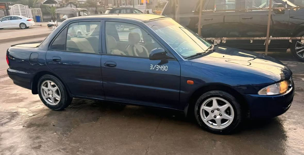 براتون موديل 2005
محرك كير اوتو مكفولات
تبريد تخم تاير صدر كله جديد
سياره جاهزه مصبوغه فرن جديد
سعر49وبيهامجال عنواني بغداد
رقمي*********** بغداد, العراق
