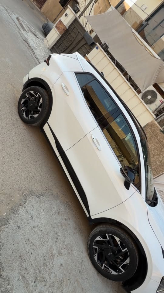 سلام وعليكم سبورتج خليجيه جيتي لاين فول فول موصفات محرك 2000دوش
السياره بيه صبغ نص بنيد صبغ وجاملغ ايمن 
وبيه بارد بل باب مال سايق قليل 
محرك الفين دوش
بصمه 2+ تشغيل عن بعد
بنوراما
هاندر بريك بصمه + اوتو هولد + مانع نزلاق + مانع نحدار + مود درايف
صندوك كهرباء + ذكي
شاشه نفكيشن + كامره داورة
تبريد بيانو + مناخي
كراسي جلد + كراسي كهرباء
شاحن واير ليس للهاتف نقال
بكلايت لد + لد نهاري زينون + بروجكتر زينون
8 ايرباك
دركة حرف D
حساس امامي + حساس خلفي + حساس مطر + حساس لايت تبريد قطعتين
ويل كب كبير
نيكلات دوس كروم
ماشيه 40 الف حقيقي
رقم بغداد الدولي جديد بسمي ثاني يوم احولك
السعر 190
رقم ***********
