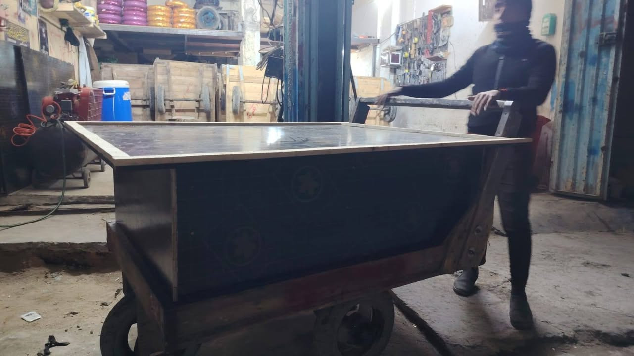 مكلف بالنشر
جنبر تسكام اخو الجديد ب٢٥٠ ألف وبي مجال المكان الكوفه رقم ***********
