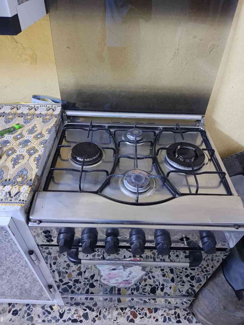 طباخات عدد اثنين نظيفات جدا والفرن شغال للتواصل خاص حبايب قلبي


**إذا كنت صاحب هذا الإعلان وتريد حذفه لأي سبب، رجاءا أرسل رسالة إلى الدعم الفني**
