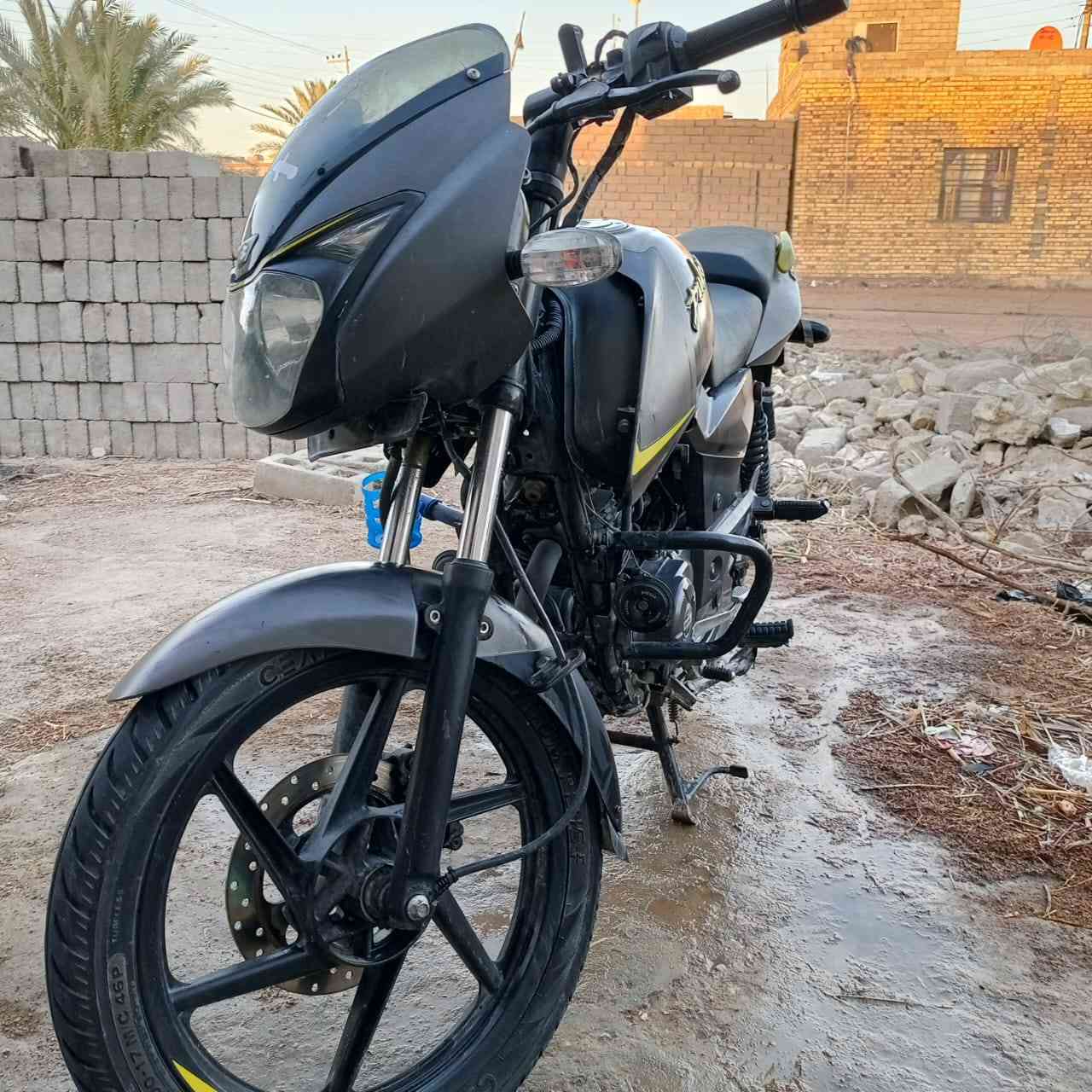 بولسر نضيفه للبيع مديل 21 ما مفتوحه مستعجل عل بيع تتواصل ***********
