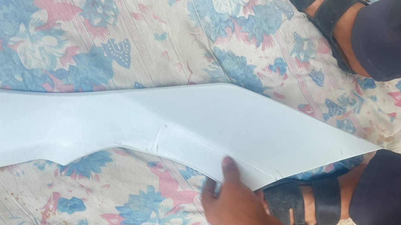 جميع الكفرات لل010موجود بس اصبغ وشد  و موجود توصيل الى جميع المحافضات (فقط بيه تصليح وتصليح مضبوط كلفني 100الف)


**إذا كنت صاحب هذا الإعلان وتريد حذفه لأي سبب، رجاءا أرسل رسالة إلى الدعم الفني**