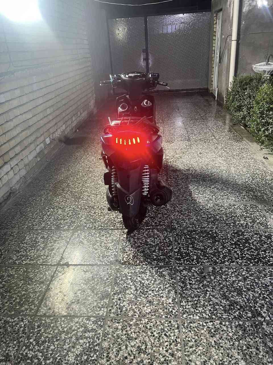 سلام عليكم دراجة سكنس لد محرك ما مفتوح نوزل كهربائي كلهة شغالةدراجة مكفولة مكاني بغداد البلديات سعر 950مجال بسيط ***********
