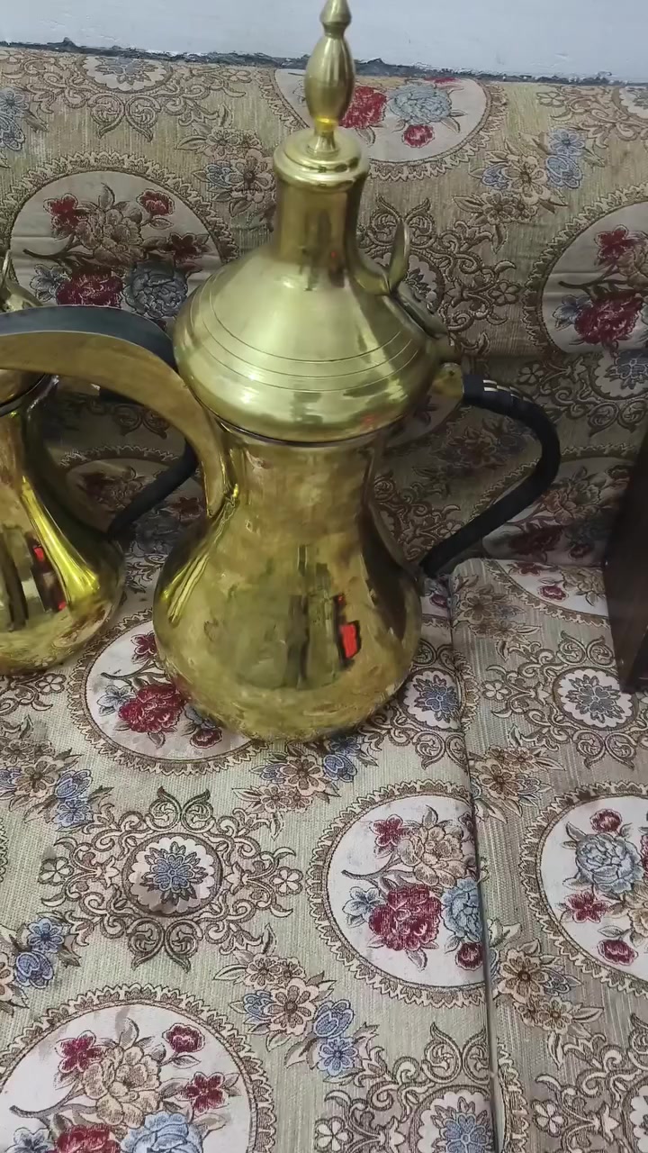 السلام عليكم دلال نحاس الاصلي للبيع
اما شلع اما مفرد بل يعجبك  اخذ سكرين واحجز حبيبي بل خاص الكماكم عل 250زوجهن وعندي  القياس 35اب 45.والباقي عل 35يتوفر جميع المخافضات توصيل


**إذا كنت صاحب هذا الإعلان وتريد حذفه لأي سبب، رجاءا أرسل رسالة إلى الدعم الفني**