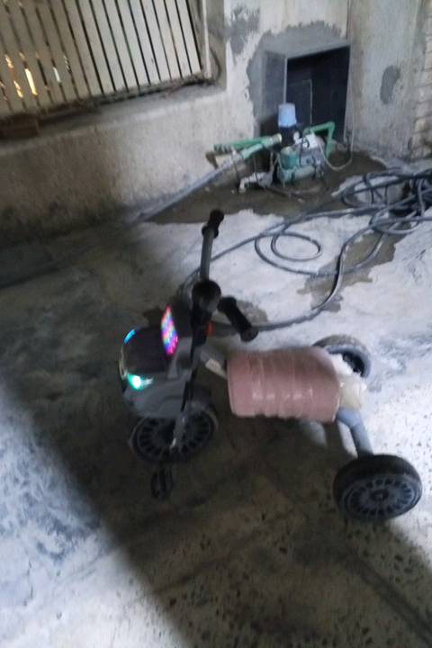 بغداد زينة 710 خلف ثانوية الريحاني ويا أغاني وضواياتاطفال بس ناقصة كشن