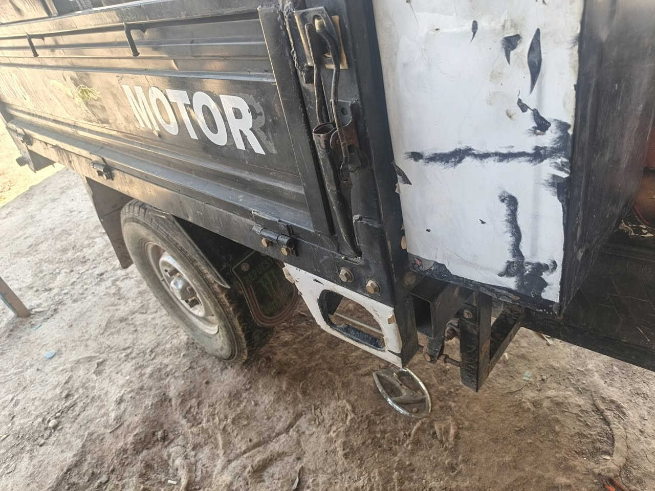 ستوته نضيفه موديل ٢٠٢٢ شهر ١٢ محرك ٢٠٢٦ صارله شهر من شاده سعر ١٨٠٠ بيه مجال مكاني بغداد نهروان ***********
