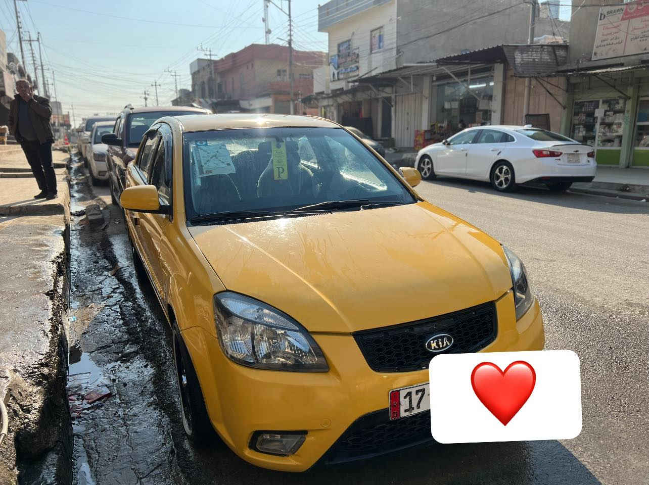 السلام عليكم
ريو ٢٠١١ خليجي
محرك ١٦ دوش
رقم مثنى دولي 
سنويه ٢٠٣٠ 
هزة جديدة
سياره بدون ضرر بها تلقيطات بس 
السيارة بأسمي شرط تحويل
***********
