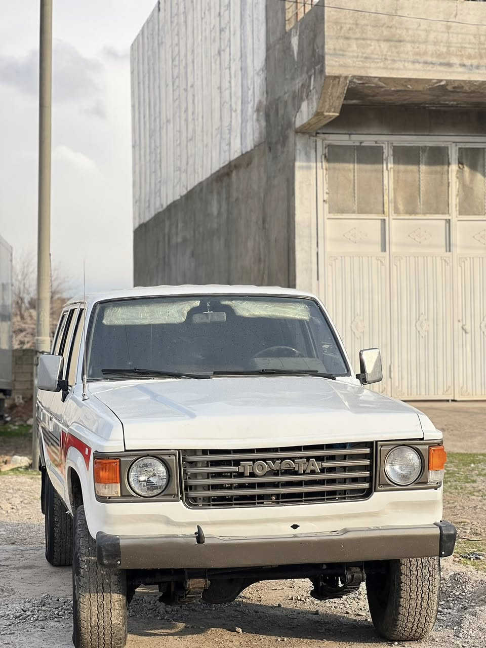 Land cruiser 3f
مۆدێل 1985

4گێڕ

ئاڕمی ئاسایش کۆن

کامل بۆیاخ بۆ جوانی 

گێڕ و مەکینە و ئەکسل بە شەرت 

کامل مەسروف   کراوە بێ تەقەو ڕەقە 

سعر28 گەڵا و مەجالێکی برایانە 

***********
