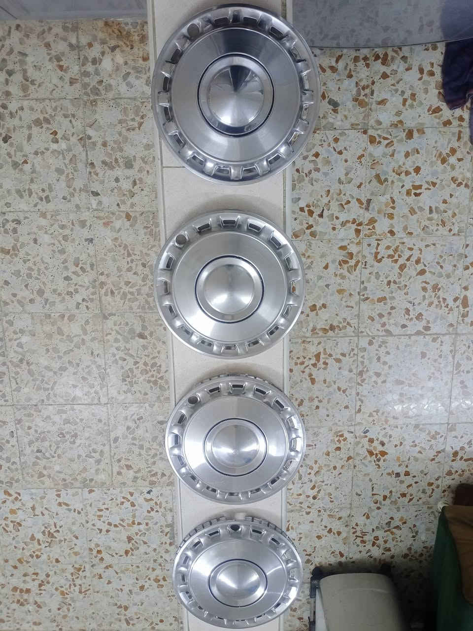 السلام عليكم شباب عندي هاي الأغراض للبيع 

بگلايت كرونا 81 جدا نضيف رايده ب..50..الف

 +كبات كرونا اصلي نظافه 90بالميه  حتى صبغ الداير الاسود ممعيود  رايدهم ب 100قفل 

مكاني بغداد الزعفرانيه 
+
رقمي  *********** 

فاروق كريم
