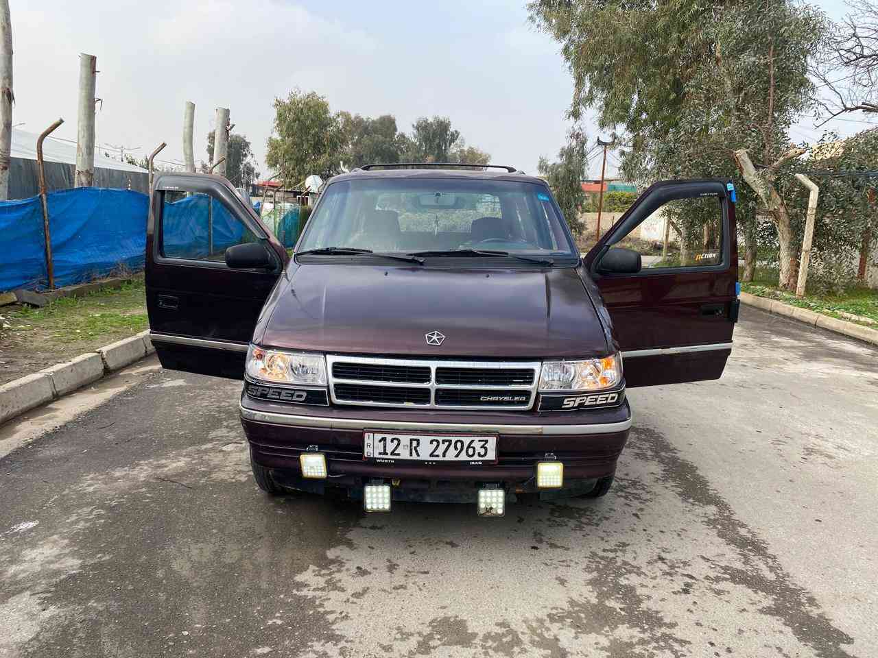 السلام عليكم كلايزر للبيع موديل 93 رقم نينوى مسطره بسمي شاصي قصير المرغوب قطعتين صبغ بس مكينه وكير باجيرو ابلادي حجم 3000 السعر 51ورقه  وبيها مجال شرط التحويل هاتف ***********
