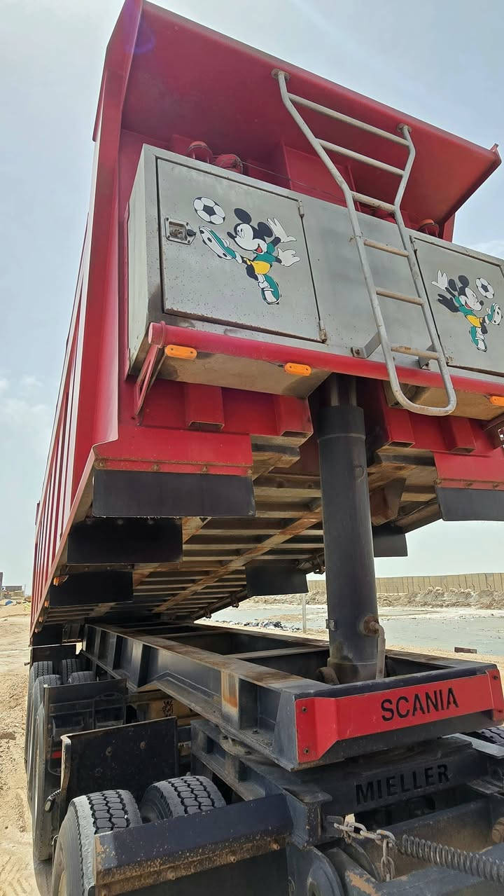 السلام عليكم
مقطورة للبيع موديل ٢٠٢٥
طول ٧.٥
دنكير ١٦
براد١٦
شريط على طولها
أربعة محاور
ذرعة ٢٨
هاتف /  ***********
