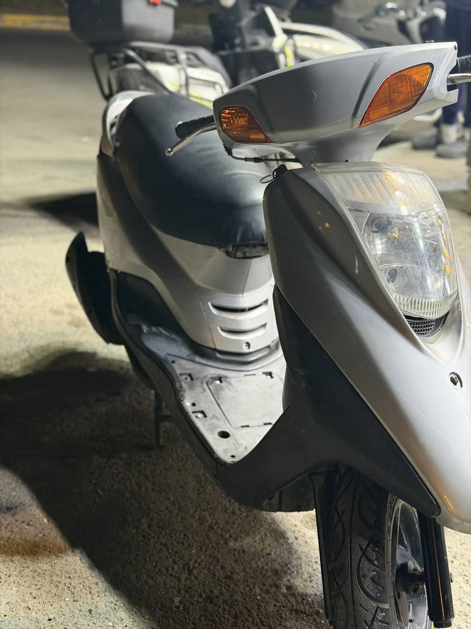 السلام عليكم 
دراجه ابريز (للبيع )
الدراجه ونضيفه ومثل ماشوفون بعيونكم اي نقص مابيها للاستفسار *********** واتساب موجود(  العنون _القاهره )( السعر 650 الف )وبيك خير وتدلل
