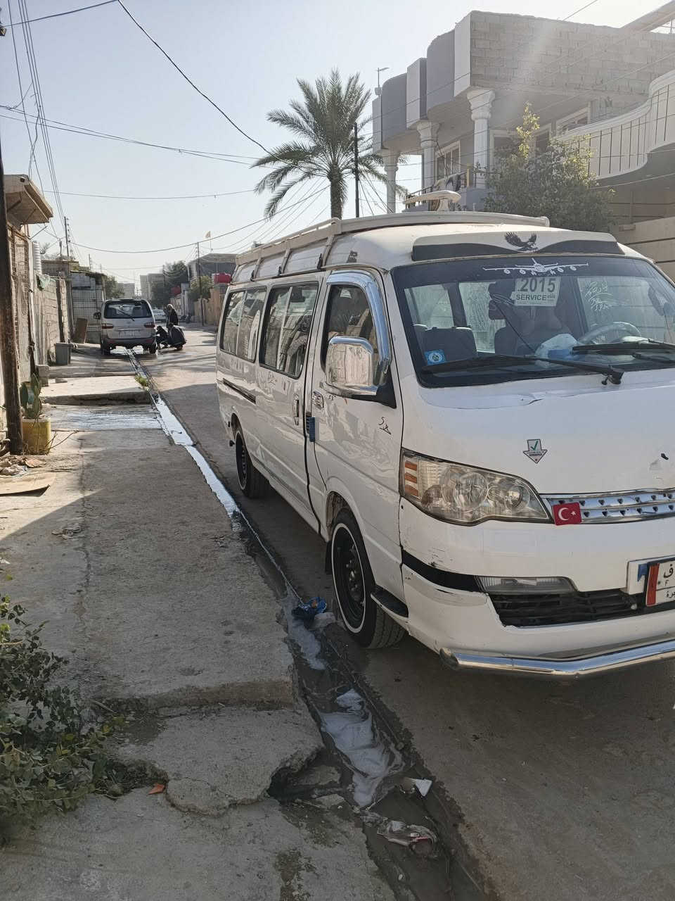 السلام وعليكم جنبي H1للبيع موديل 2014 السيارة كاملة منضومه غاز كير اكسل صدر امامي خلفي جديد تخم تاير ويل قبل دوشمه جديده تنته نويلون 20يوم شديتهن 
 تنقص بس لا دخان ولا تبخير بيه صبغ بل طويلة رقم بغداد سنويه ل2029 مكان السيارة بعقوبة السعر 83وبيه مجال ***********
